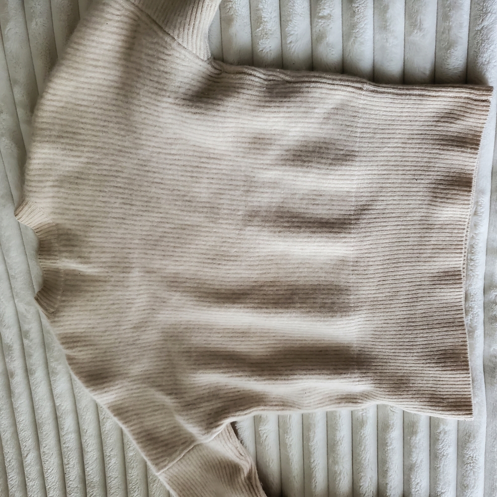 Thick Cashmere Cream Women's Sweater Size S - Picture 7 of 8